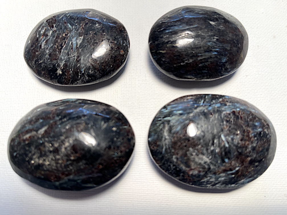 Arfvedsonite Palm Stones